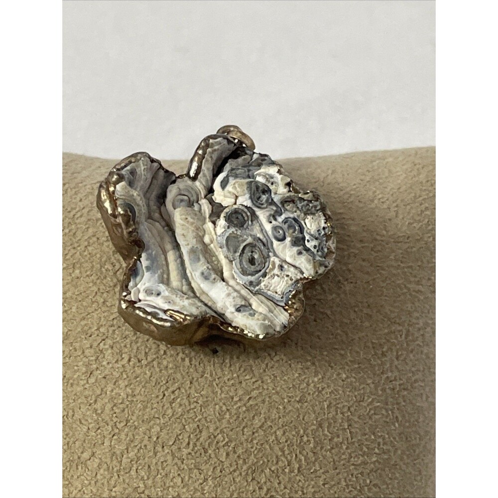 ANTIQUE STUDIO DESIGN GEODE GEMSTONE TWO SIDED NATURAL ROCK PENDANT